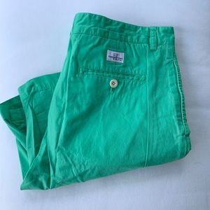 Men’s Vineyard Vines Green Shorts Size 34